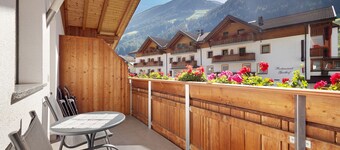 Apartment 'Speckign  2' with Mountain View, Balcony and Wi-Fi