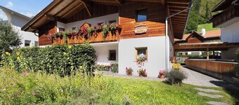 Apartment 'Speckign 1' with Mountain View, Balcony and Wi-Fi