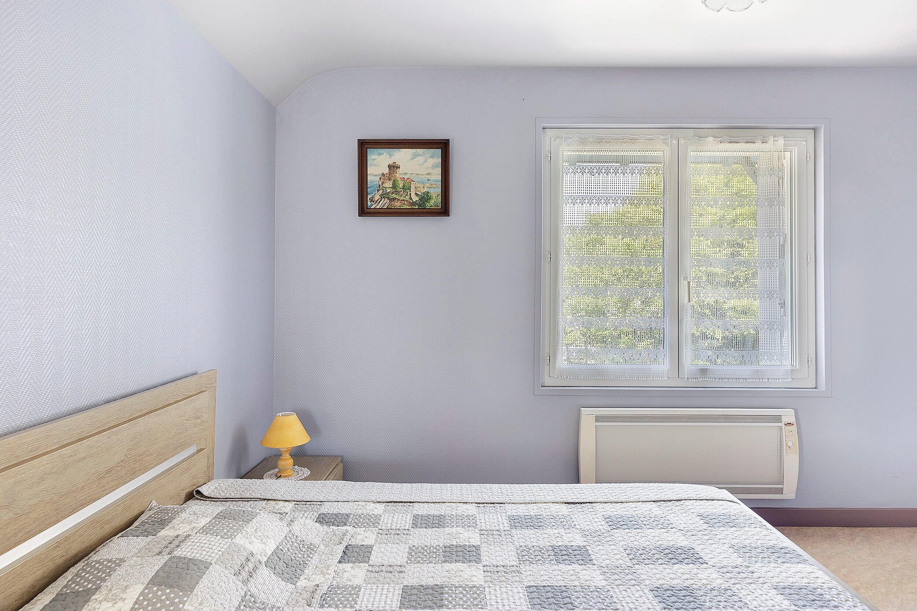 2 bedrooms, iron/ironing board