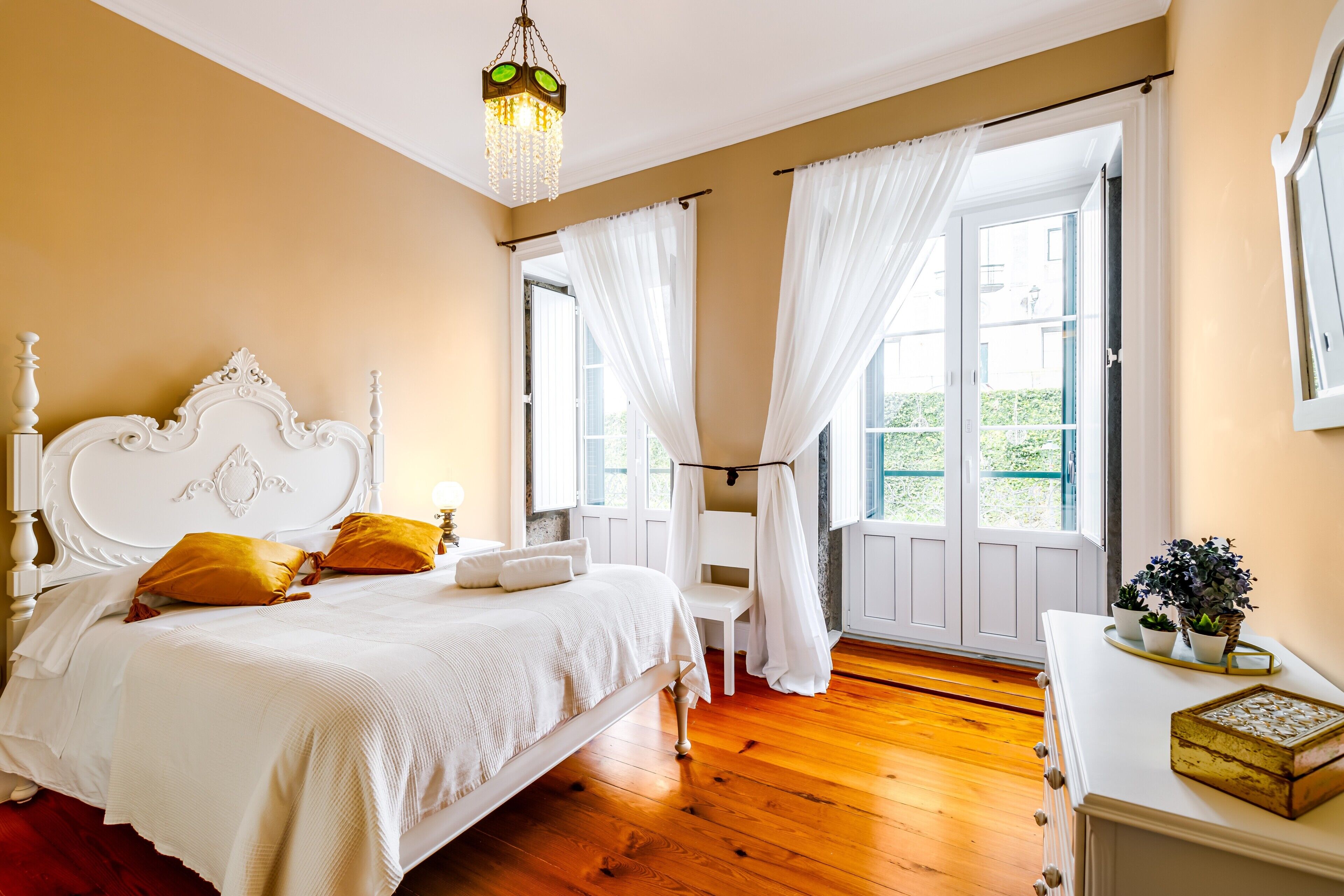 3 sovrum, strykjärn/strykbräda, gratis wi-fi och sängkläder