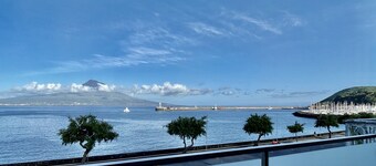 Apartment 'Ladomar Matriz' with Sea View, Private Terrace and Wi-Fi