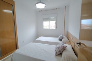 2 bedrooms, WiFi, bed sheets