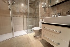Duschwanne, Bidet