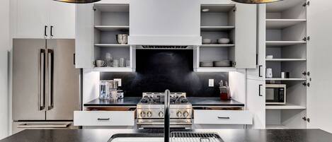 Fridge, microwave, oven, dishwasher