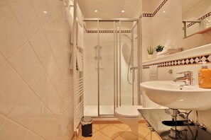 Een douche, een haardroger