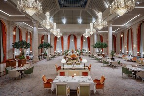 Banquet hall - The Plaza Doha, LXR Hotels & Resorts (DOHA)