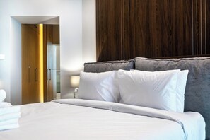 1 slaapkamer, een strijkplank/strijkijzer, wifi, beddengoed