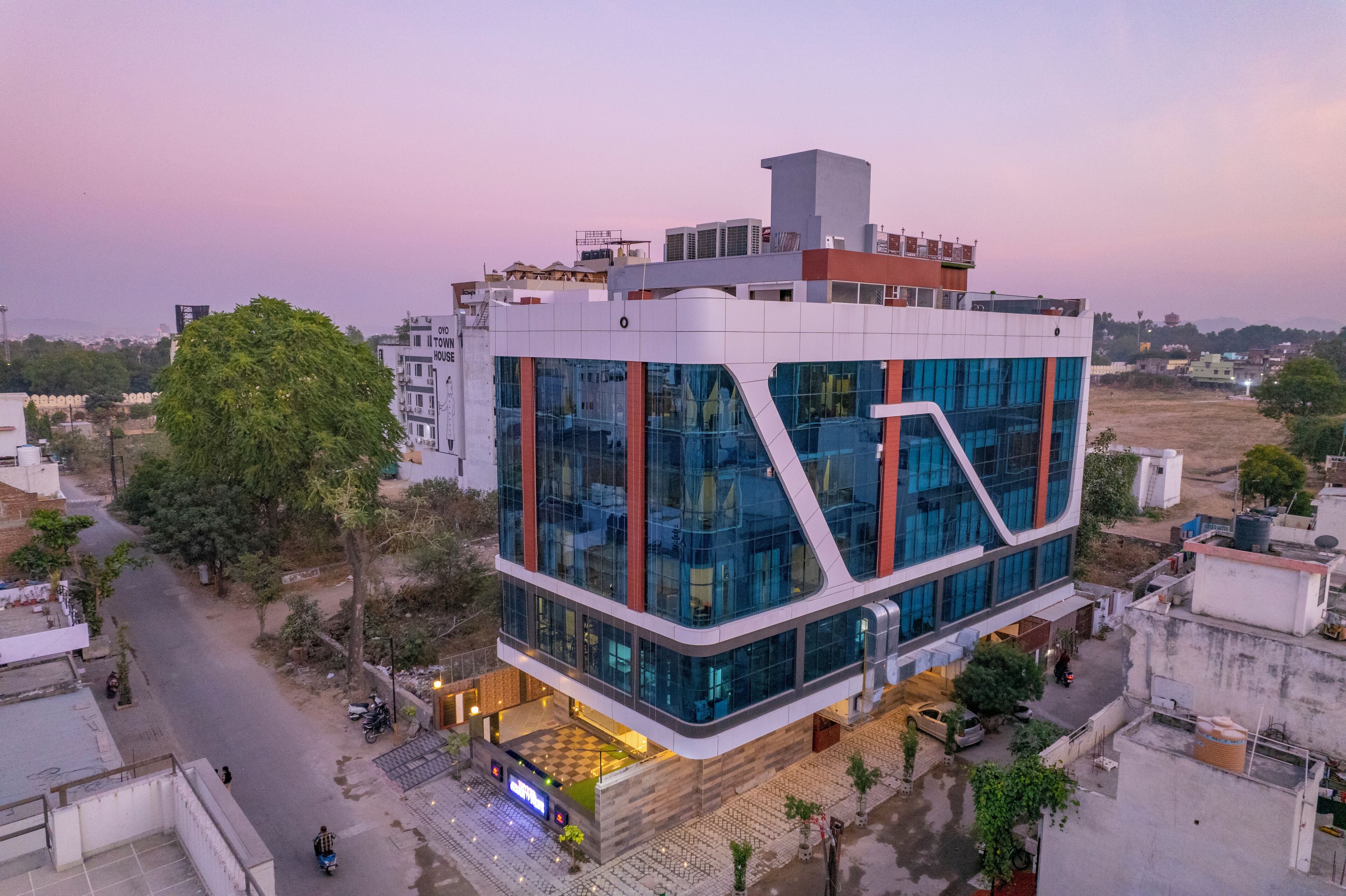 Foto - Pax Hotel Grand Blue 3 min walk from Udaipur city Railway Station