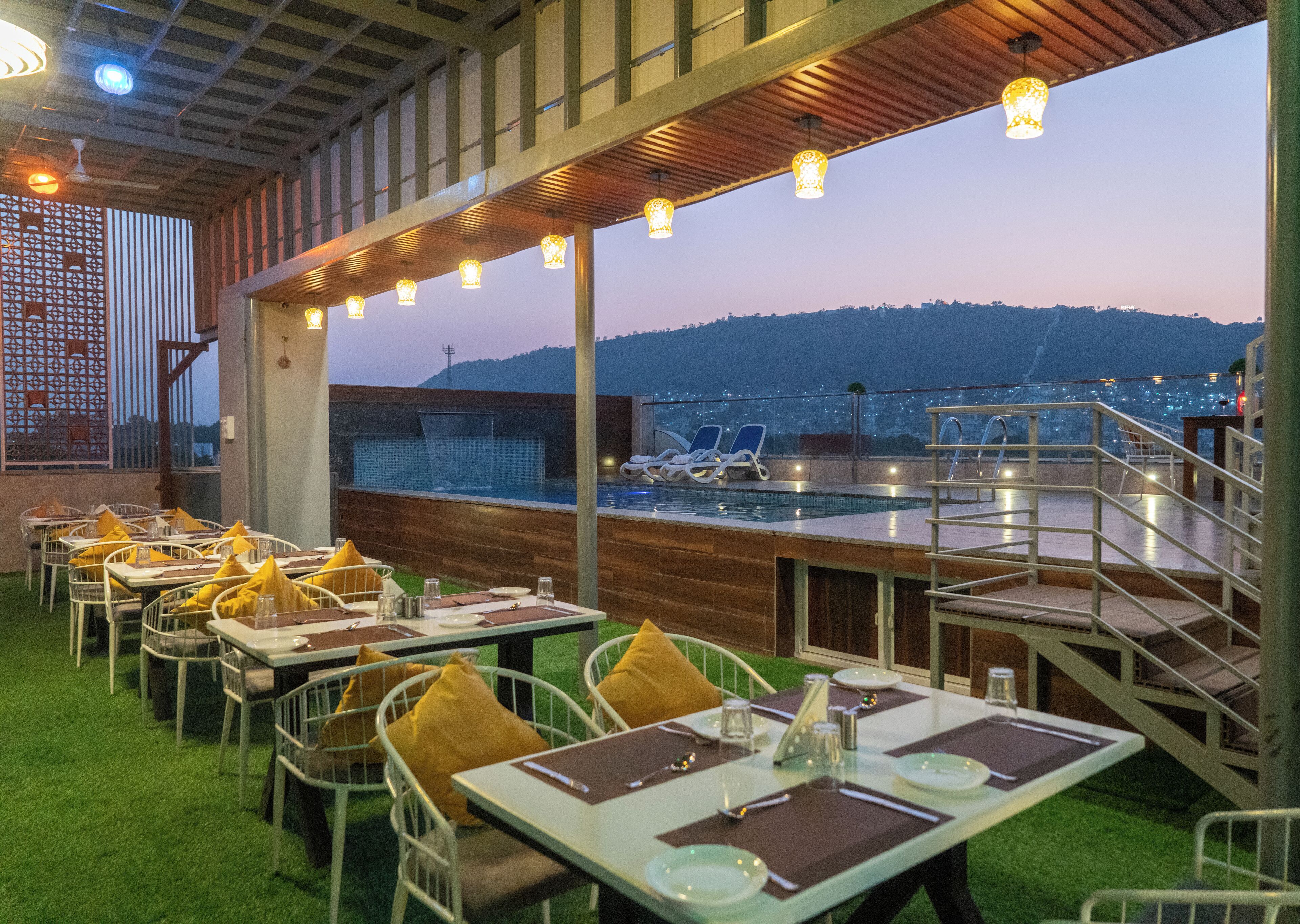 Foto - Pax Hotel Grand Blue 3 min walk from Udaipur city Railway Station