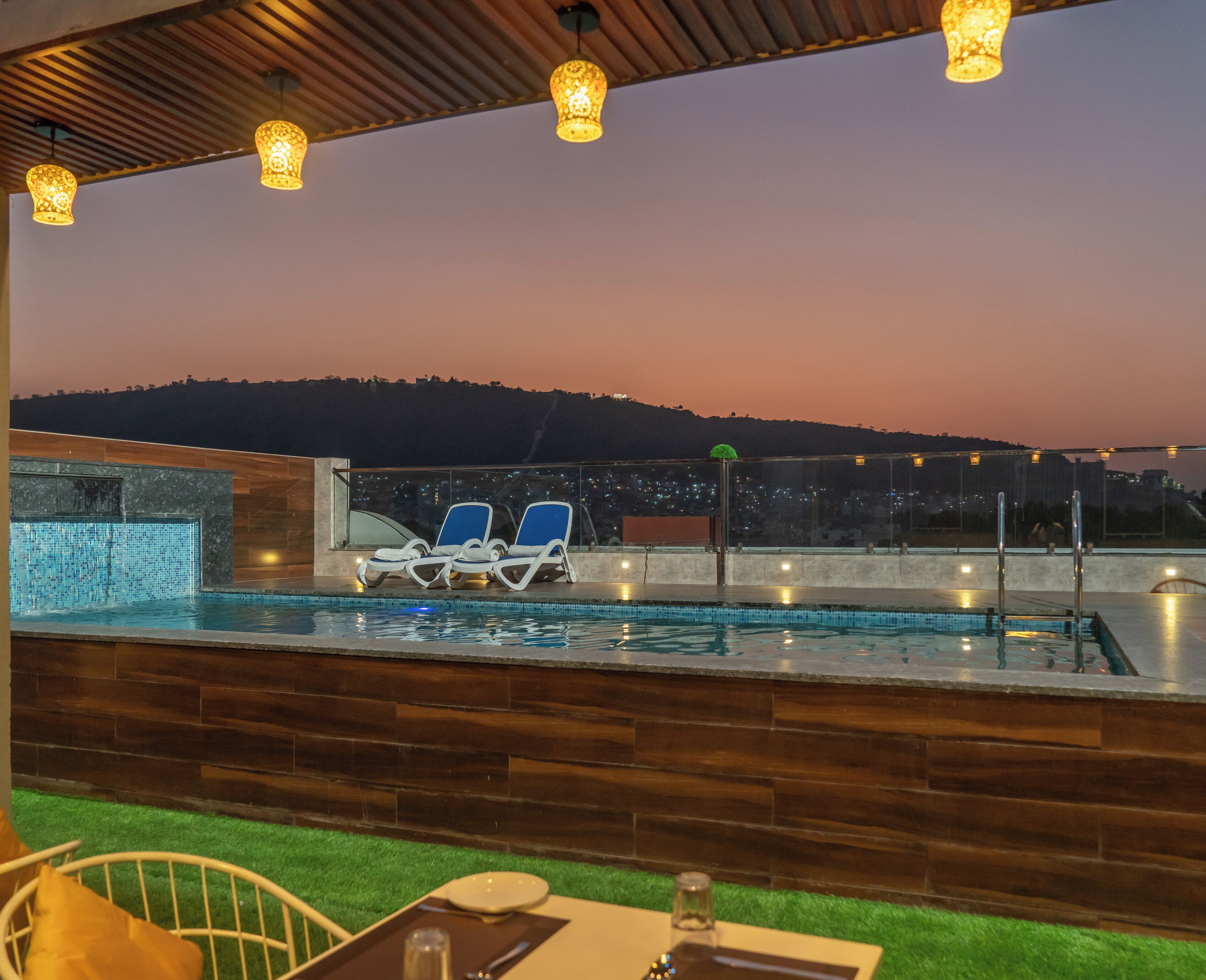 Foto - Pax Hotel Grand Blue 3 min walk from Udaipur city Railway Station