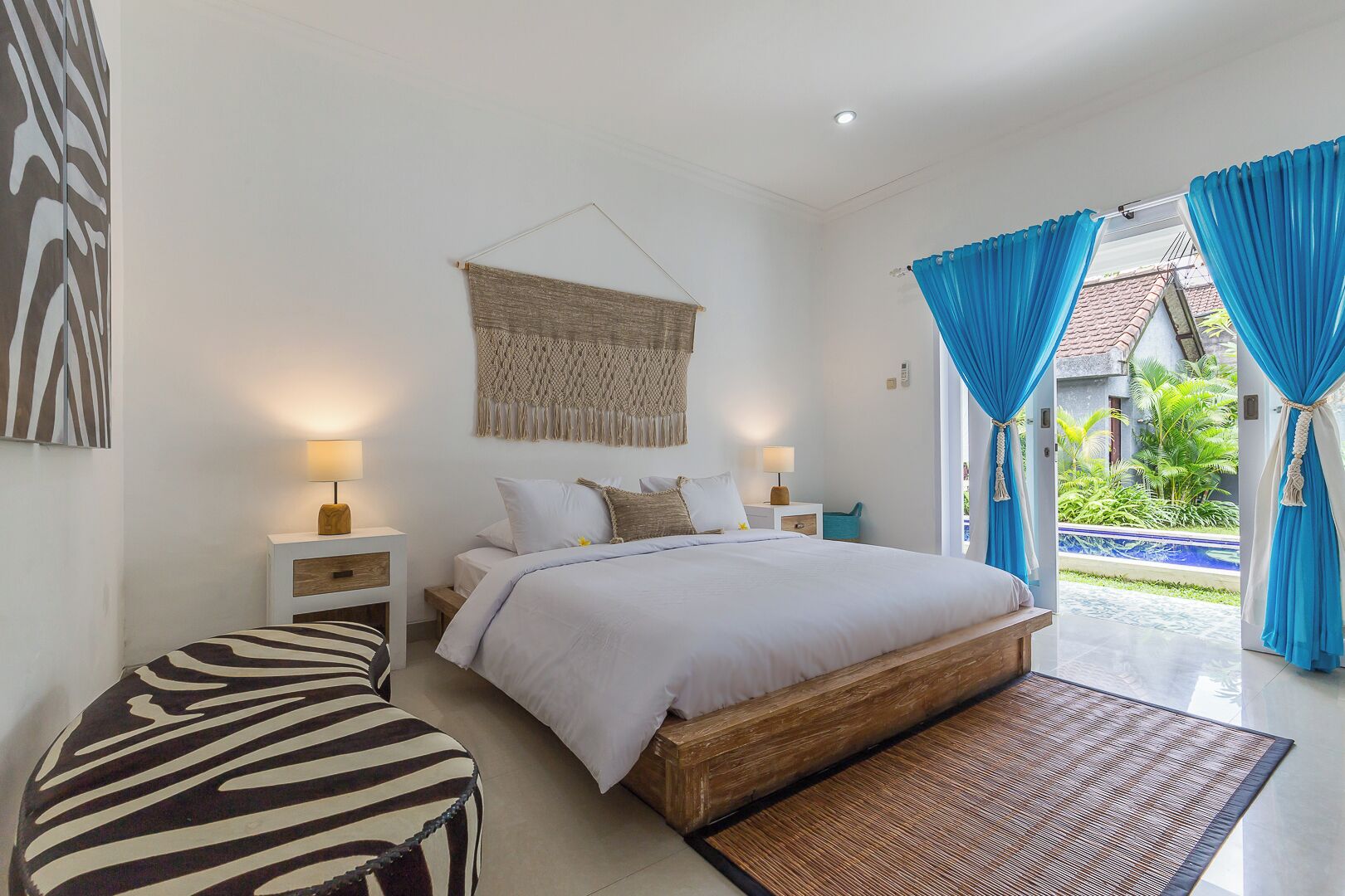 3 chambres, fer et planche à repasser, Wi-Fi gratuit, draps fournis