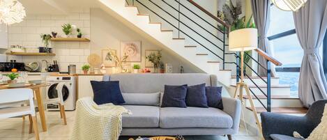 Luxury Condo | Living area
