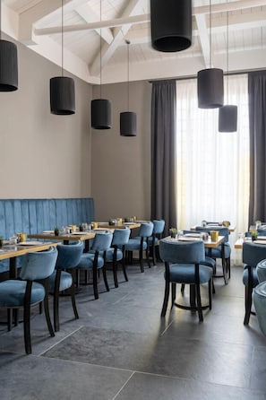 Desayuno buffet incluido todos los días 
