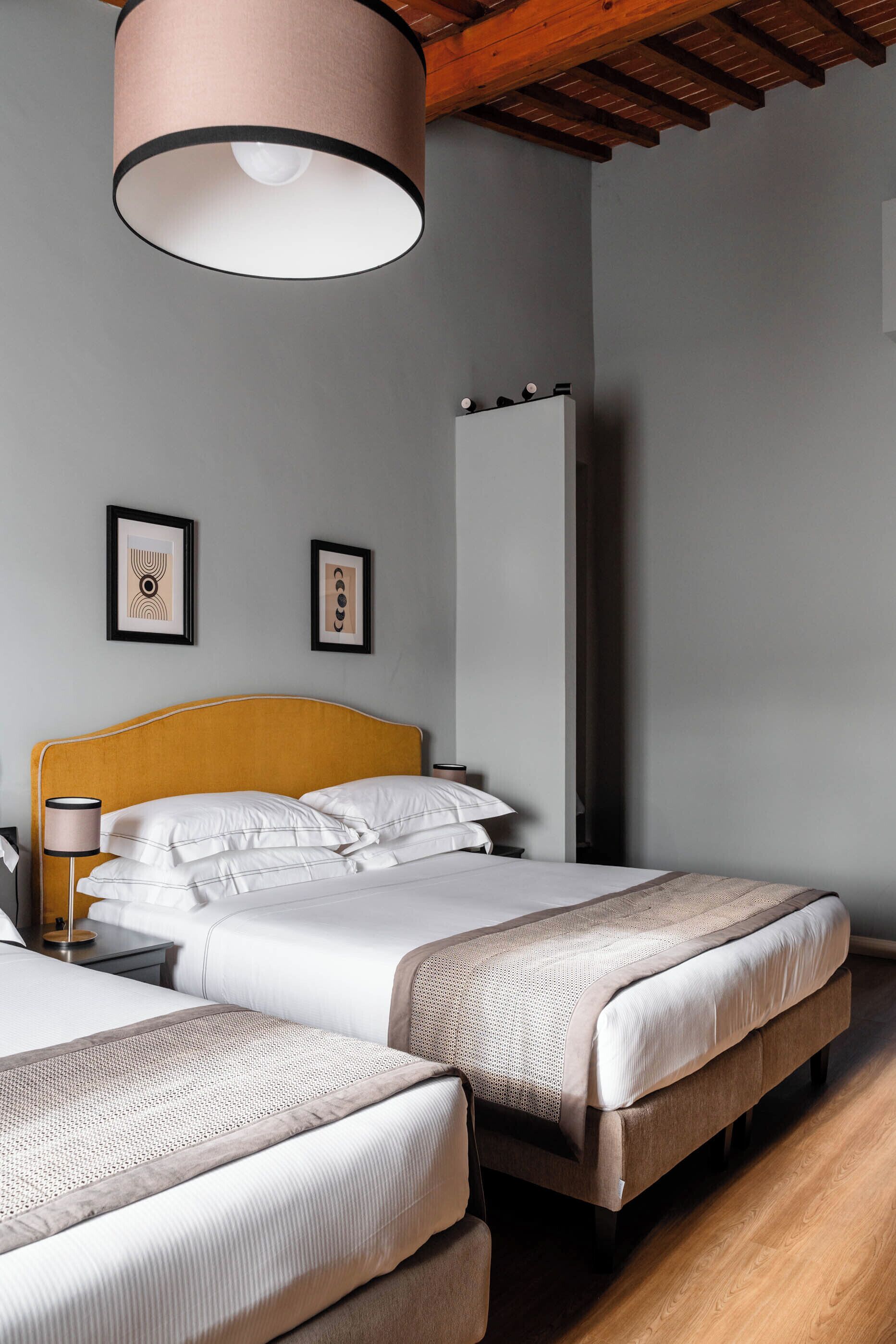 Depandance (Raggiungibile con una rampa di scale) | 羽绒被、迷你吧、客房内保险箱、办公桌