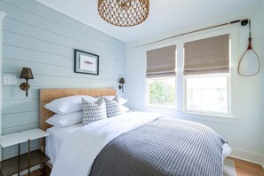 5 bedrooms, iron/ironing board, WiFi, bed sheets - 102 the Church St Collection with Pool (Fairhope)