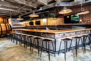 Bar (on property) - The Evergreen - Parking (Washington)