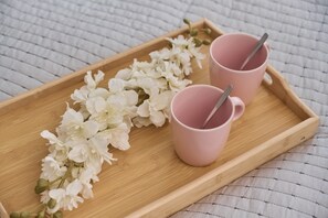 Unclassified image, 4 of 24, button