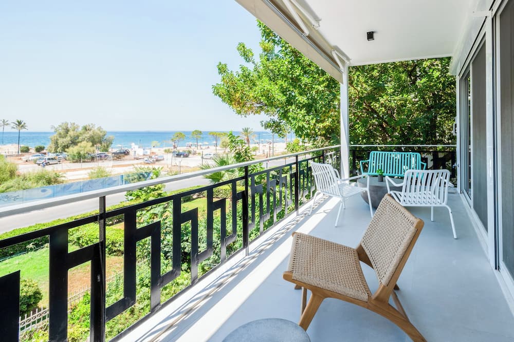 Glyfada Unique Residence