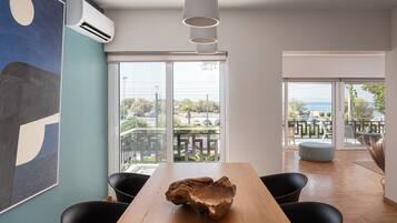 City-Apartment | Esszimmer