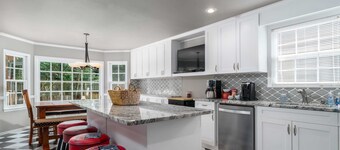 Walk to Campus - 3BR- Gameday Headquarters!