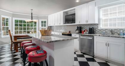 Walk to Campus - 3BR- Gameday Headquarters!