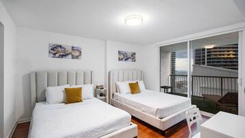 1 habitación, escritorio, tabla de planchar con plancha y wifi