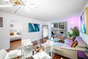 Interior - Modern Bayview Apartment in Brickell Bay (Miami)