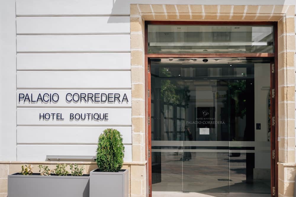 Hotel Boutique Palacio Corredera by Casas y Palacios