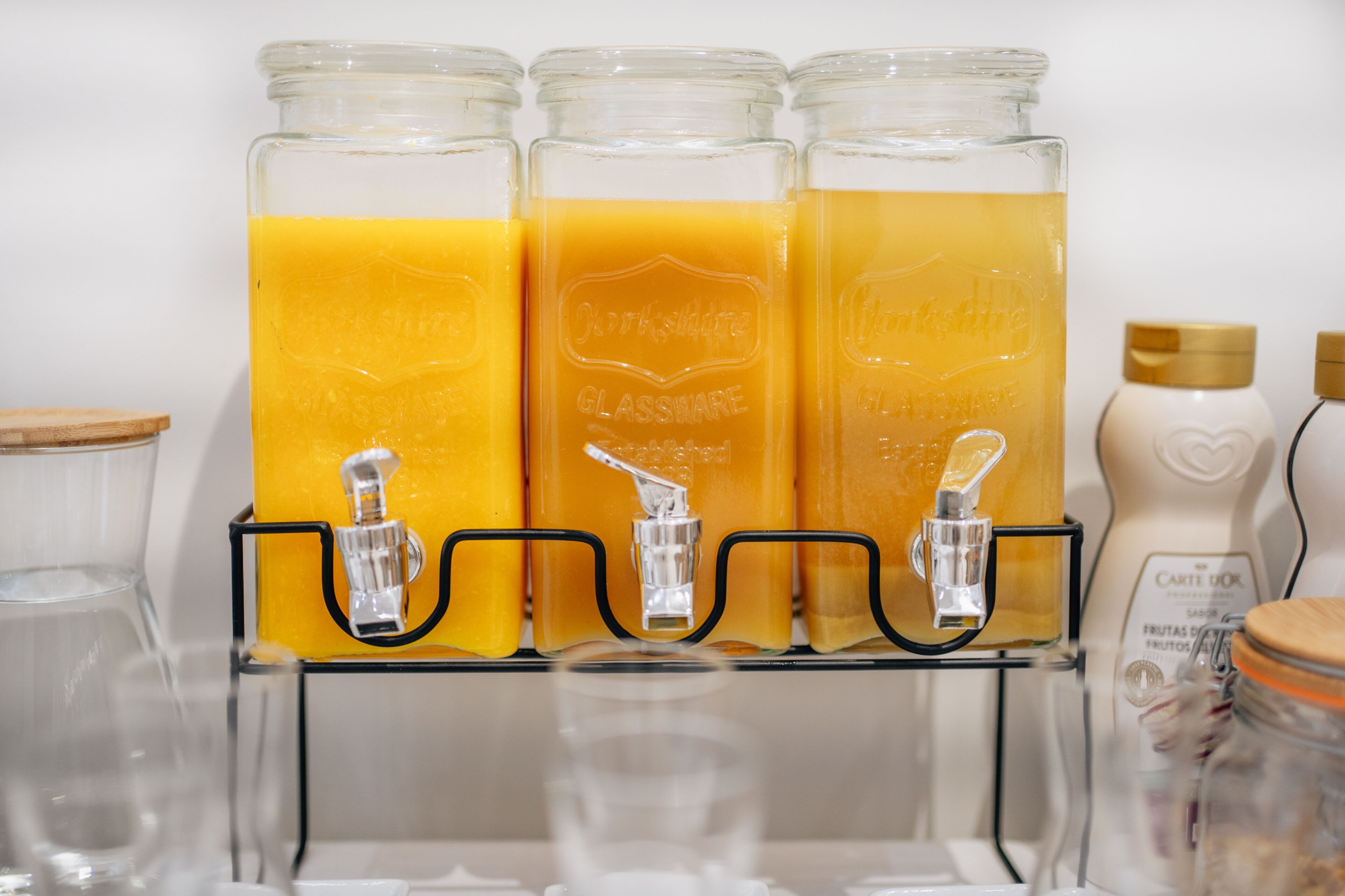 Petit déjeuner continental servi tous les jours en supplément