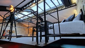 1 bedroom, free WiFi, bed sheets