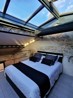 1 多间卧室、免费 WiFi、床单