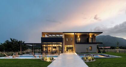 Mirabilis Boutique Hotel