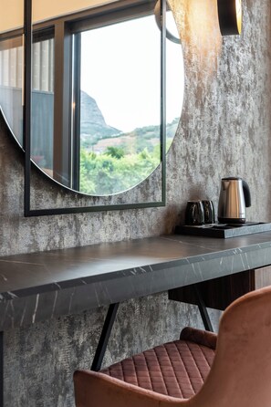 Coffee and/or coffee maker - Mirabilis Boutique Hotel  (Kalabaka)