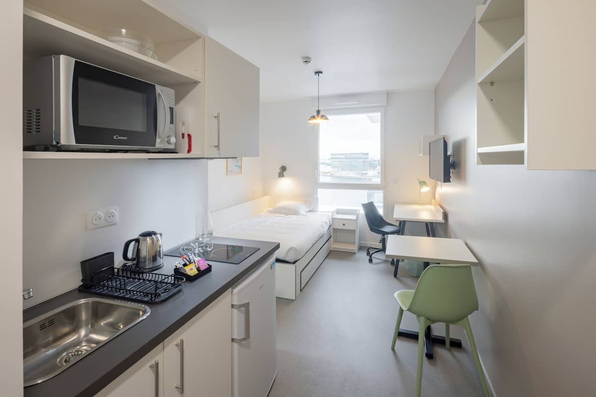 Habitación | 1 dormitorio, ropa de cama de alta calidad, escritorio