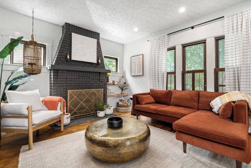 テレビ、書斎 / ワークスペース