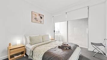 3 bedrooms, iron/ironing board, travel cot, free WiFi