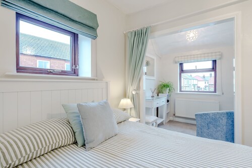 Crossways Cottage | Winterton Cottages