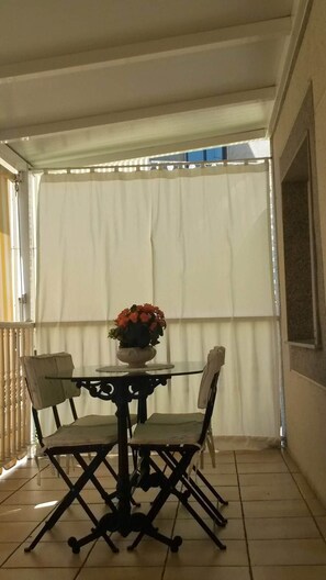 Outdoor dining - Mirador del Castillo (Monforte de Lemos)