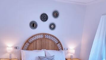 4 Schlafzimmer, Schreibtisch, Bügeleisen/Bügelbrett, Reisekinderbett