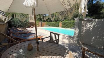 Piscine extérieure, piscine chauffée