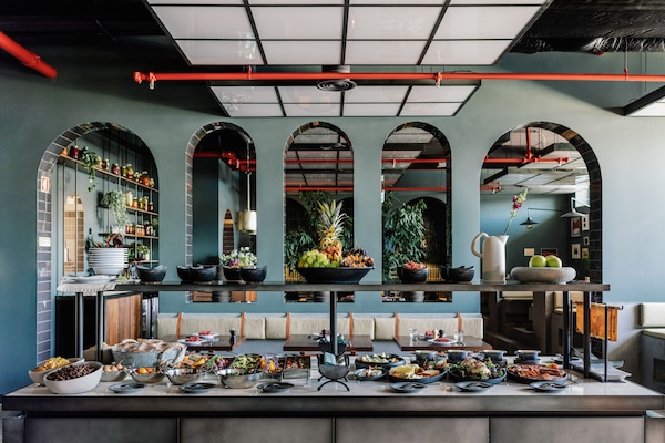 Daily buffet breakfast for a fee