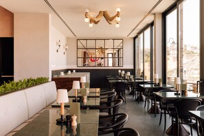 Restaurant - The Rebello Hotel & Spa (Vila Nova de Gaia)