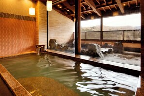 Hot springs - Kanazawa YuOnsen Hyakurakusou (Kanazawa)