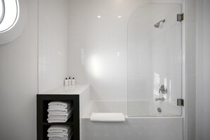 Shower, towels
