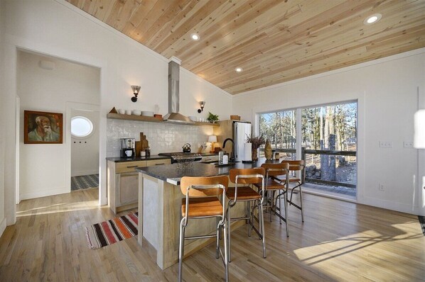 Fridge, microwave, oven, stovetop - Ultimate Family Getaway | Pool, Deck & Outdoor Play| Year-Round Retreat (Broken Bow)