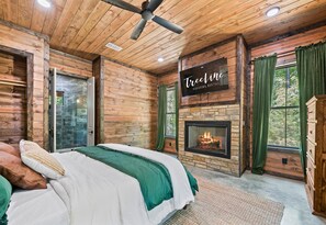 6 bedrooms, free WiFi, bed sheets