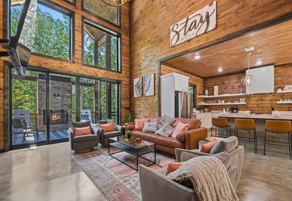 Smart TV, chimenea y videojuegos 