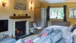 House, 1 Bedroom (The Hideaway)