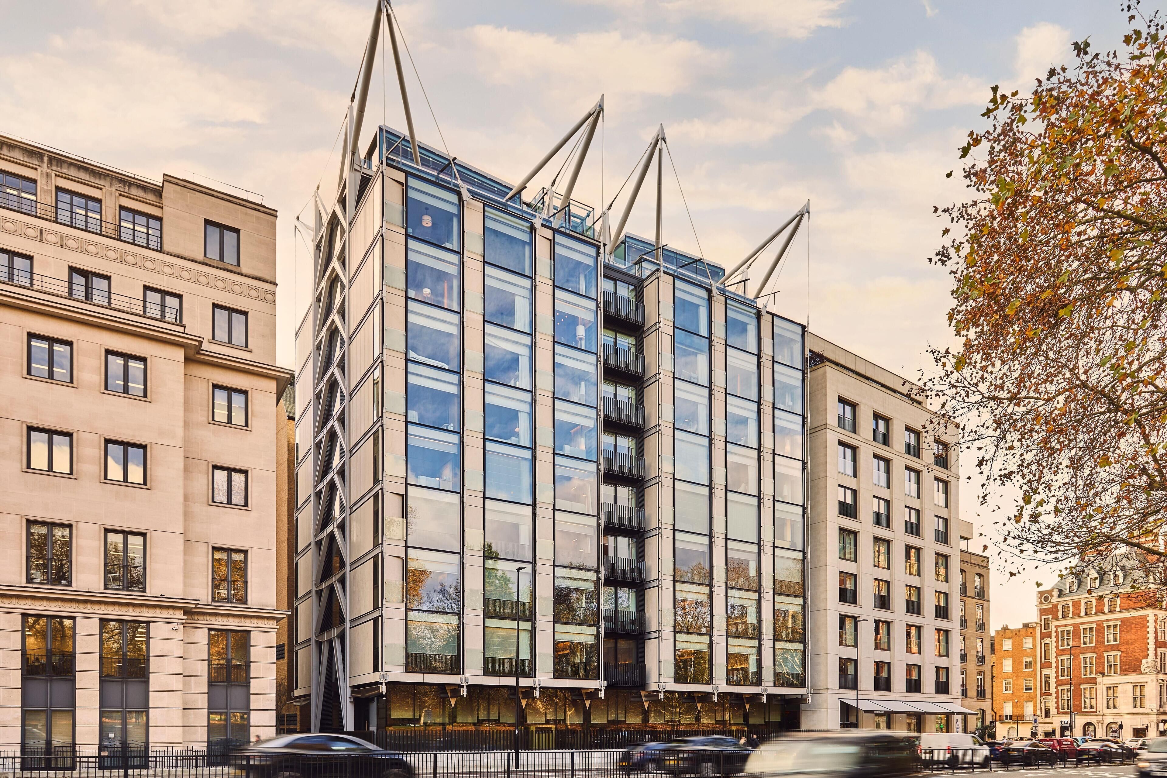 المنشأة من الخارج