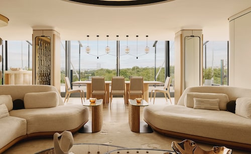 The Emory, Maybourne